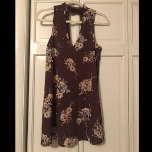 Floral Tilly’s dress with cutout